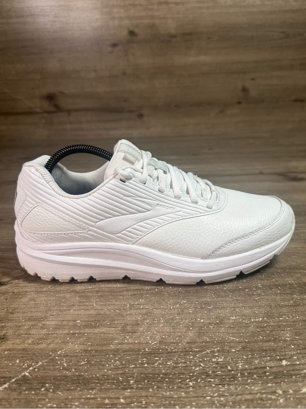 Brooks Addiction Walker 2 Womens 10 2A Narrow White Leather Walking Shoes